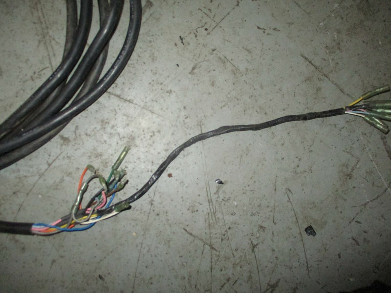 Suzuki outboard 20ft round black plug style rigging harness