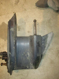 Load image into Gallery viewer, Evinrude 120hp -140hp 2 stroke outboard lower unit with 25" shaft
