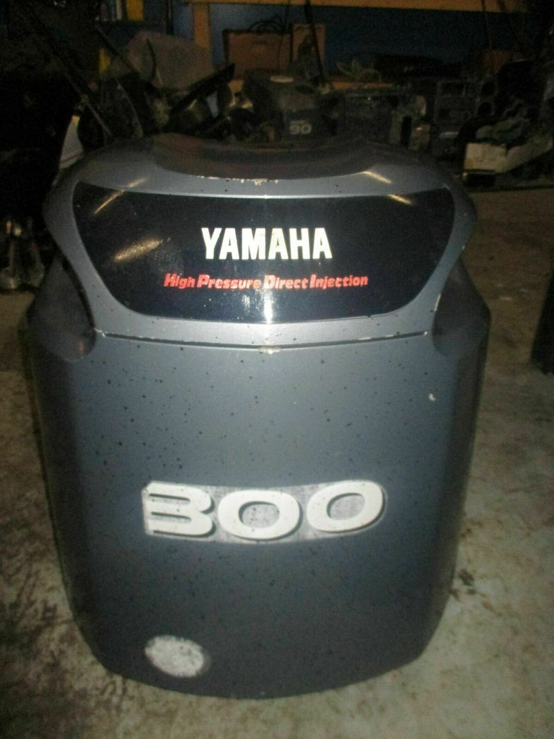 Yamaha HPDI 300hp outboard top cowling