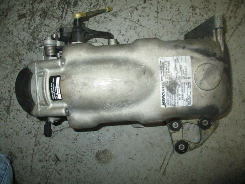 Mercury Optimax 2.5L 175hp outboard air plenum with throttle body (850248A2)