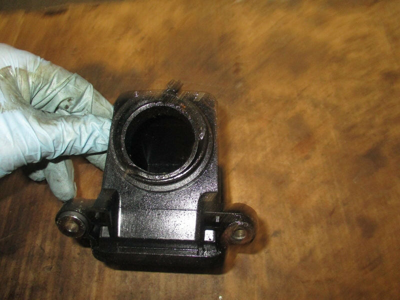 2005 Yamaha 60hp 4-stroke outboard intake silencer 6c5-14440
