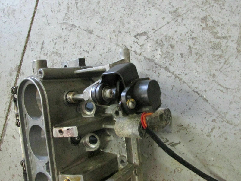 2000 Yamaha outboard 250hp OX66 LX250TXRY throttle body w/ TPS 66K-13751-00-00