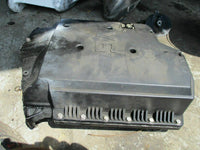 Load image into Gallery viewer, 1993 Johnson 225hp Oceanrunner outboard Intake silencer
