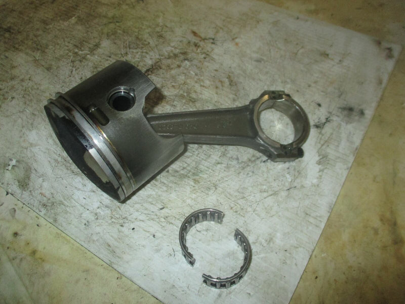 Johnson 90hp 2 stroke outboard 0.020 port piston and rod (0439027)