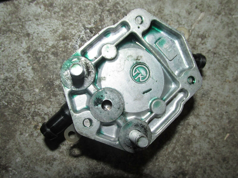 2001 Yamaha Outboard 200 hpdi Z200TXRZ Fuel pump 6E5-24410-10-00