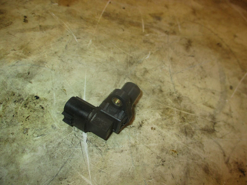 Suzuki DF90 90hp outboard Cam position sensor