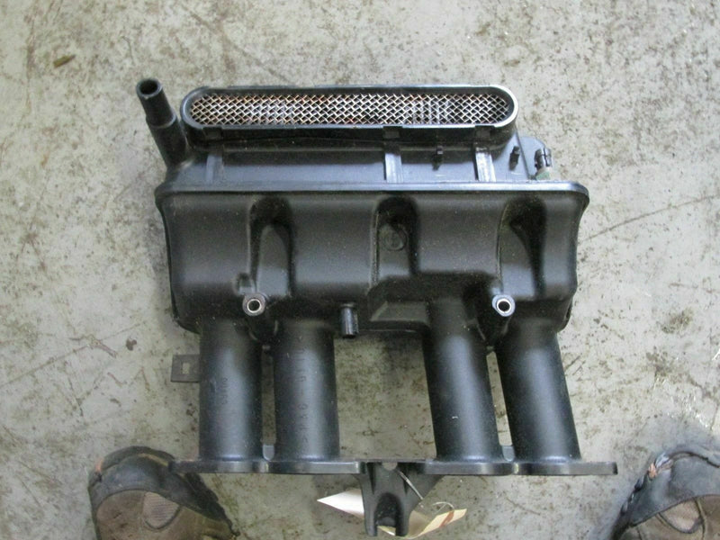 2004 Yamaha outboard 115hp 4-stroke intake silencer 68V-14440-00-00