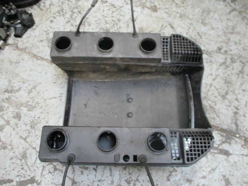 2000 Evinrude 175hp Ficht outboard Intake silencer 438284