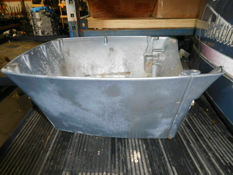 1995 Yamaha outboard 225 hp V-X saltwater series carbureted 2-stroke Apron