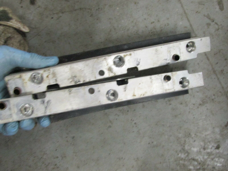 2001 Yamaha outboard 200 hpdi Z200TXRZ 2 stroke fuel rail set 68F-13161-00-00