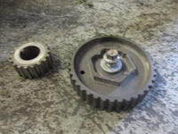 Load image into Gallery viewer, 2004 Honda outboard BF90A4LRTA 90hp 4 stroke driven gear set 14210-ZW1-000
