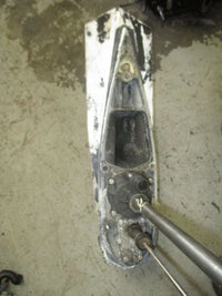 Load image into Gallery viewer, Evinrude Ocean Pro 200 hp outboard lower unit with 25" shaft
