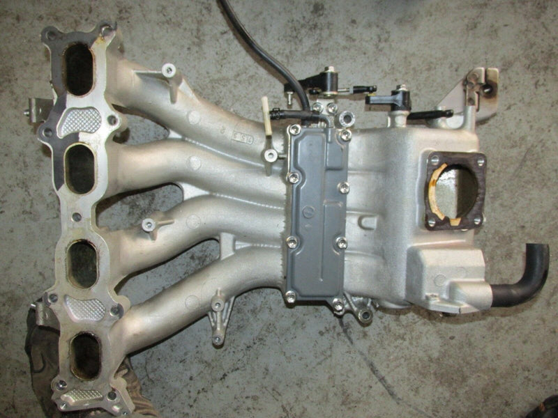 2008 Suzuki outboard DF90 4 stroke 09001F-880669 intake manifold 13110-90J00
