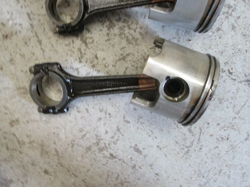 2008 Mercury Outboard Optimax 200hp 200XL OPT starboard piston and rod 881055T10