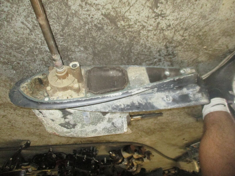 Yamaha SWS 250hp outboard lower unit with 25" shaft