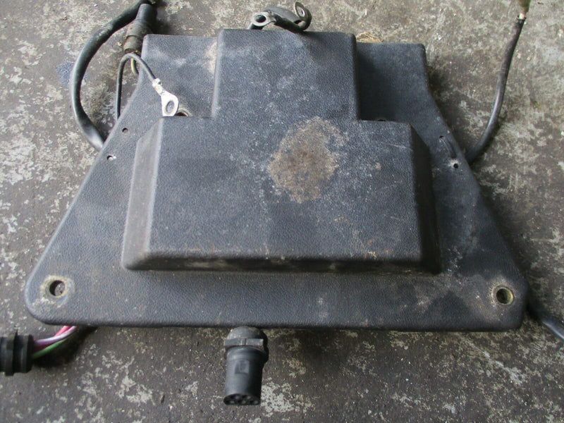 1991-1994 Johnson 120 hp V4 2-stroke outboard powerpack CDI 584040