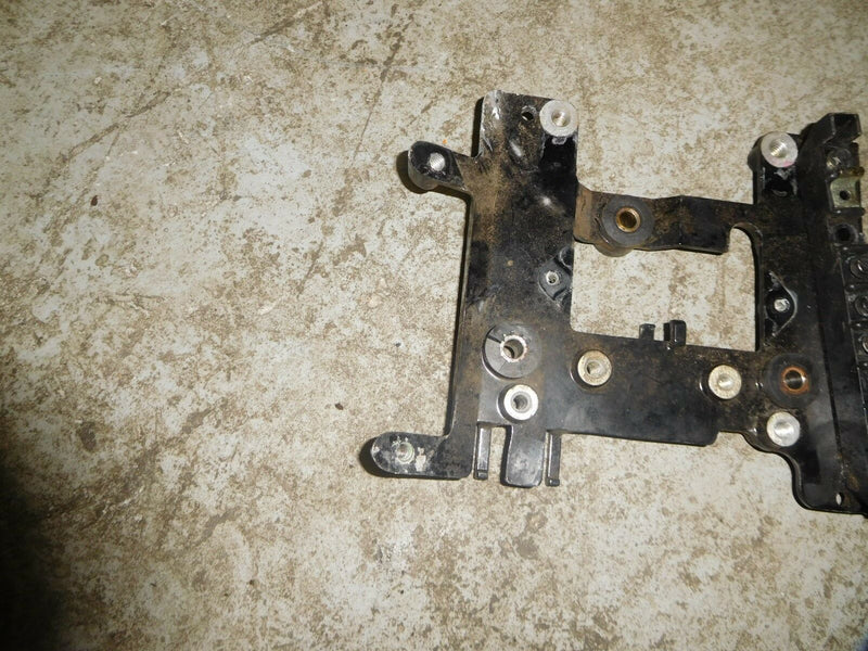 2005 Johnson 40hp 2-stroke outboard electric mounting plate 584962