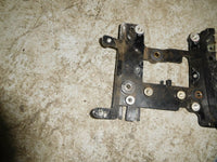 Load image into Gallery viewer, 2005 Johnson 40hp 2-stroke outboard electric mounting plate 584962
