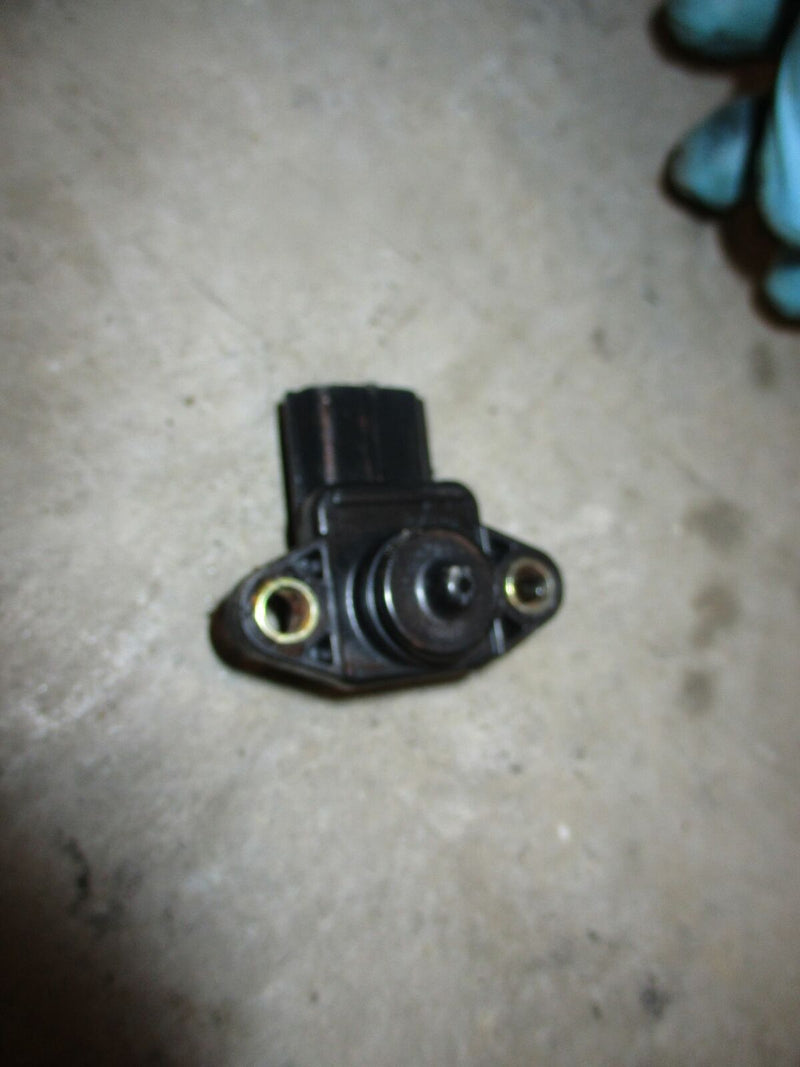 Yamaha OX66 250hp outboard MAP sensor (67H-82380-00)