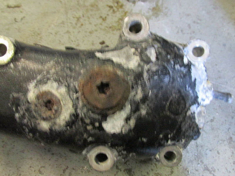 2002 Suzuki outboard DF70 4 stroke 07001F-251935 exhaust manifold 14110-99E02-01