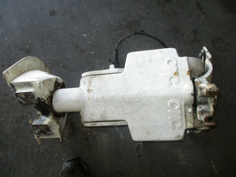 Johnson Evinrude V6 2 stroke outboard swivel bracket