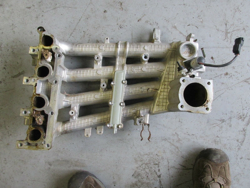2000 Suzuki DF 60 70 hp 07001F-031759 intake manifold w/ IAC valve 13110-99E01