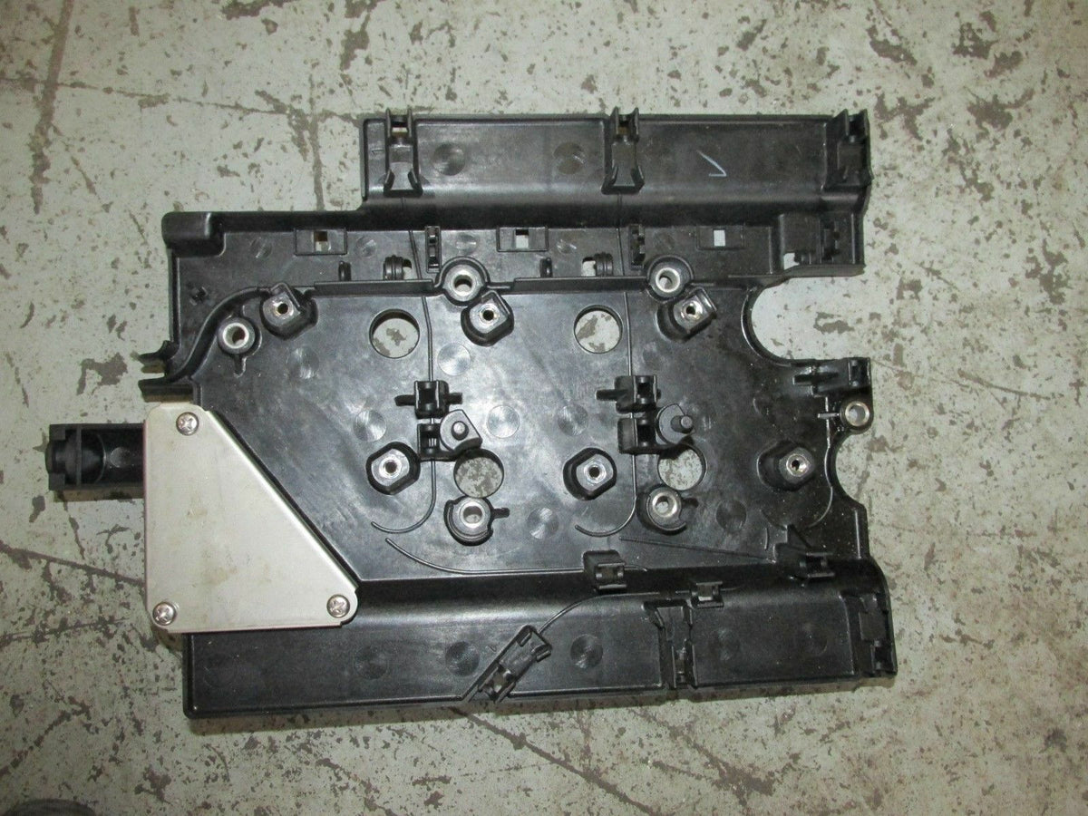 2005 Yamaha Outboard F225 hp 4 stroke ignition coil mounting plate 69J-82316-00