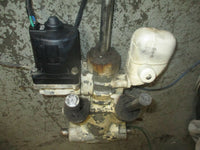 Load image into Gallery viewer, Johnson 90hp 2 stroke outboard tilt trim unit
