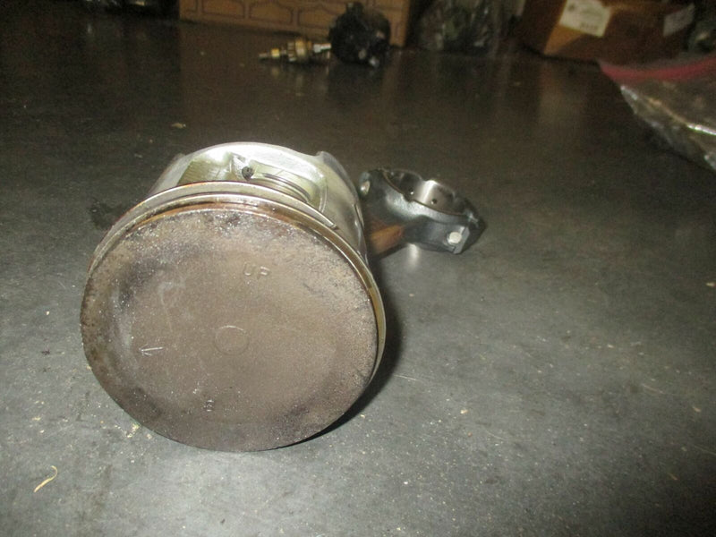 Yamaha OX66 250hp outboard starboard piston and rod (62J-11642-02-86)