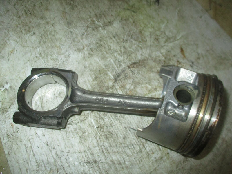 Suzuki DF100 100hp outboard piston and rod