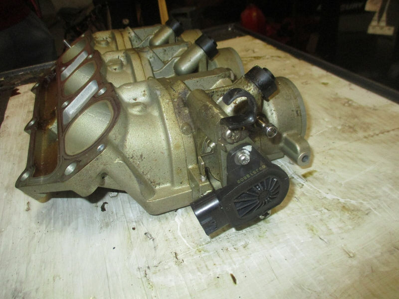 Yamaha 225hp 4 stroke outboard starboard intake manifold and throttle body