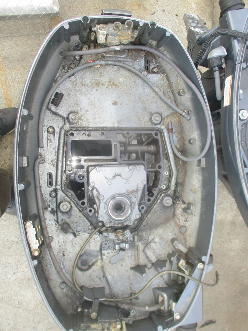 Yamaha 115hp 4 stroke outboard 25" shaft midsection