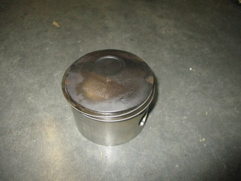 Evinrude Ficht outboard starboard piston .020 oversize