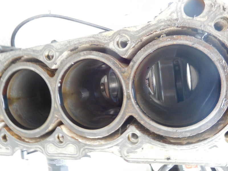1998 Suzuki Outboard DF70 crankcase block 11300-99E05-014