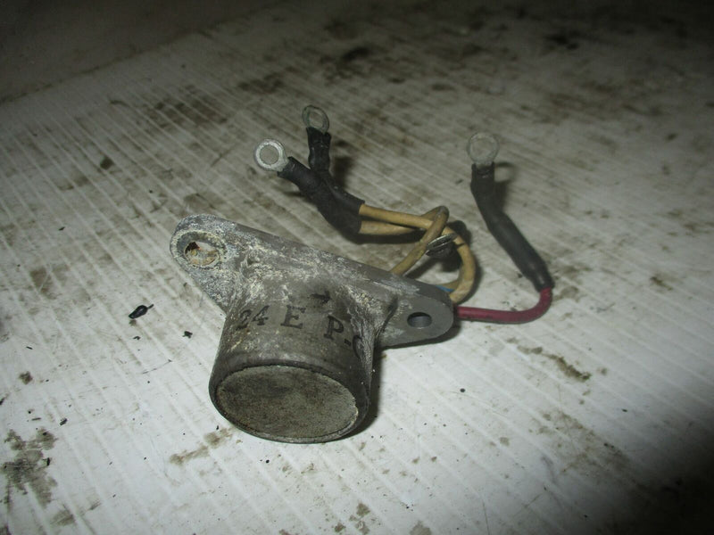 Johnson 40hp 2 stroke outboard rectifier regulator (581778)