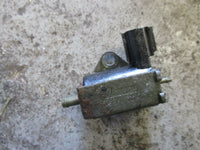 Load image into Gallery viewer, 2001 Yamaha Outboard 200 hpdi Z200TXRZ oil solenoid pump 68F-13100-00-00
