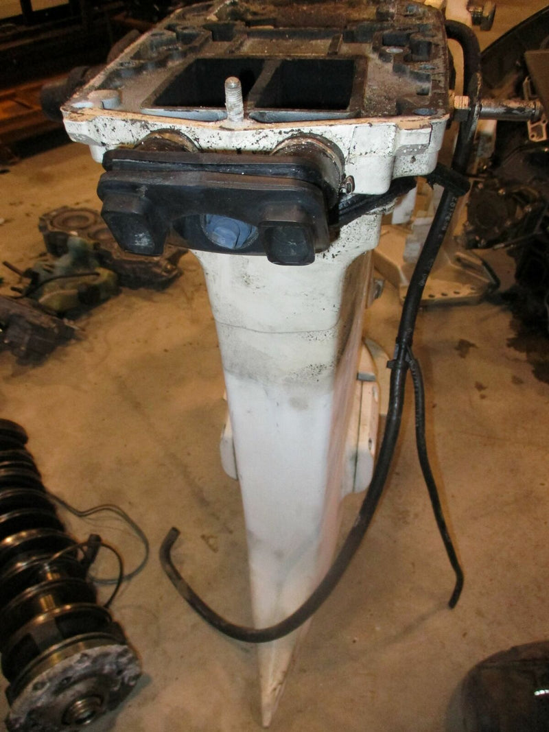 Evinrude Ficht 225hp 2 stroke outboard 25" midsection