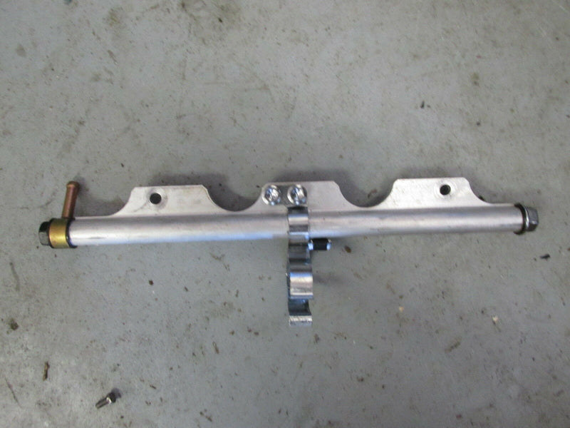 2002 Suzuki DF 90 100 115 4 stroke fuel rail 15751-90J03