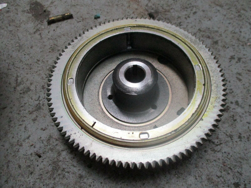 2000 Yamaha outboard 8hp 2-stroke flywheel 6G1-85550-71