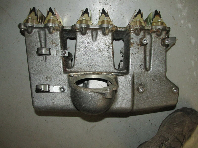 1994 Suzuki Outboard DT 150 200 20002-461063 intake manifold with reeds 13150-92