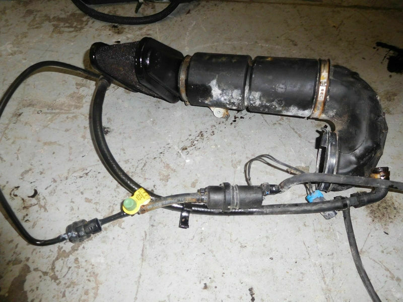 2006 Mercury Verado 275hp CXLVER outboard Intake tube and sensors 892383