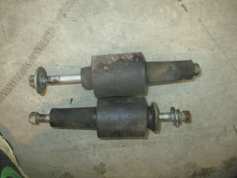 Suzuki DF90 90hp outboard lower mounts (54160-90J00)
