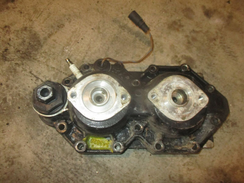 1998 Johnson Ficht 115hp 2-Stroke Outboard Starboard Cylinder Head 343628