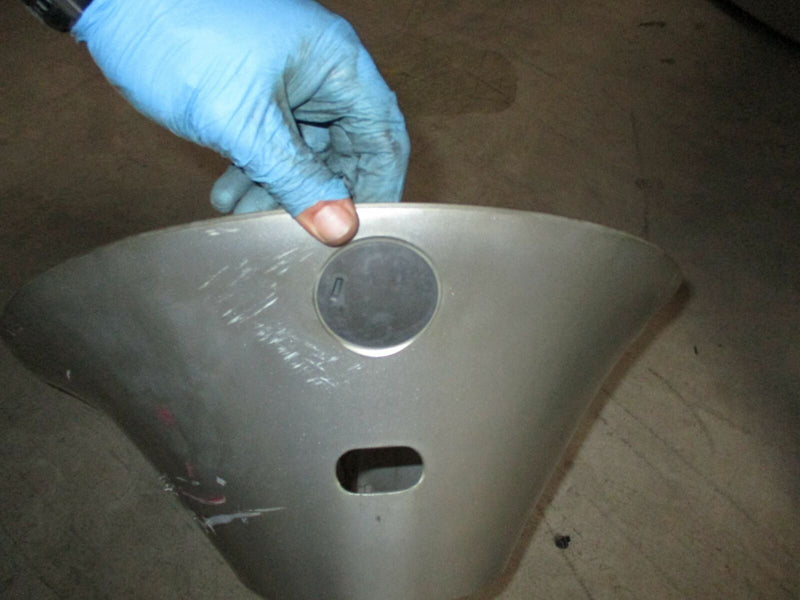 Honda 115hp 4 stroke outboard plastic apron (63711-ZW5-010ZA)