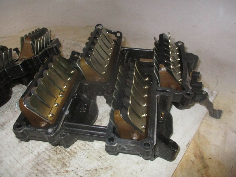 Evinrude Ficht 225hp outboard intake manifold with reeds (346157) (346156)