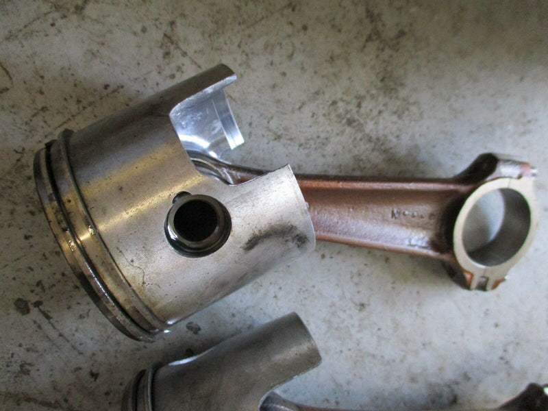 Mercury L150 Carbureted outboard starboard piston and rod 79.525+0.225