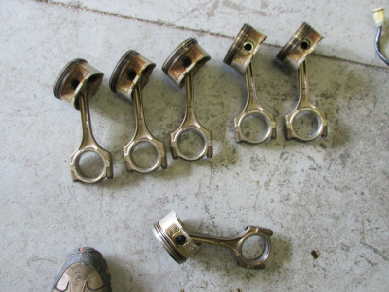 Honda Outboard BF200A 200hp piston and rod 13101-ZY3-000, 13210-ZY3-000