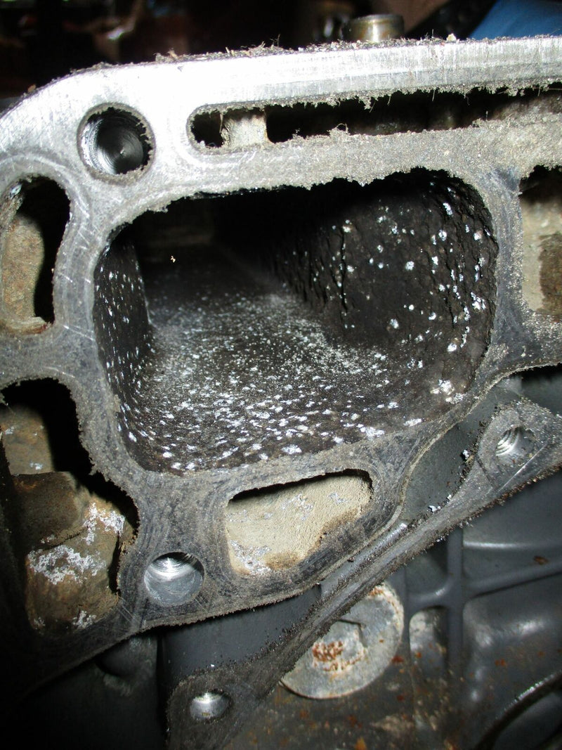 Honda 130hp 4 stroke outboard crankcase block