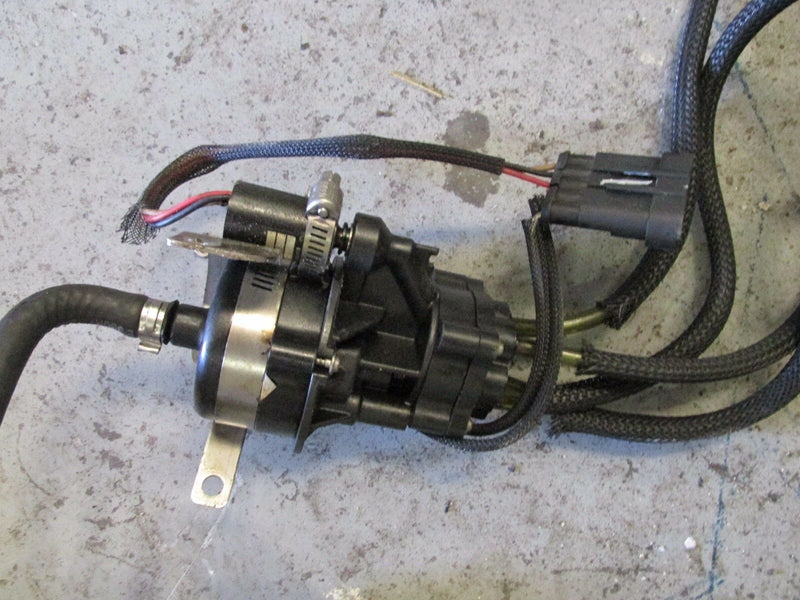 2007 Evinrude outboard E115DPLSUC E-TEC 115hp oil pump 5007232