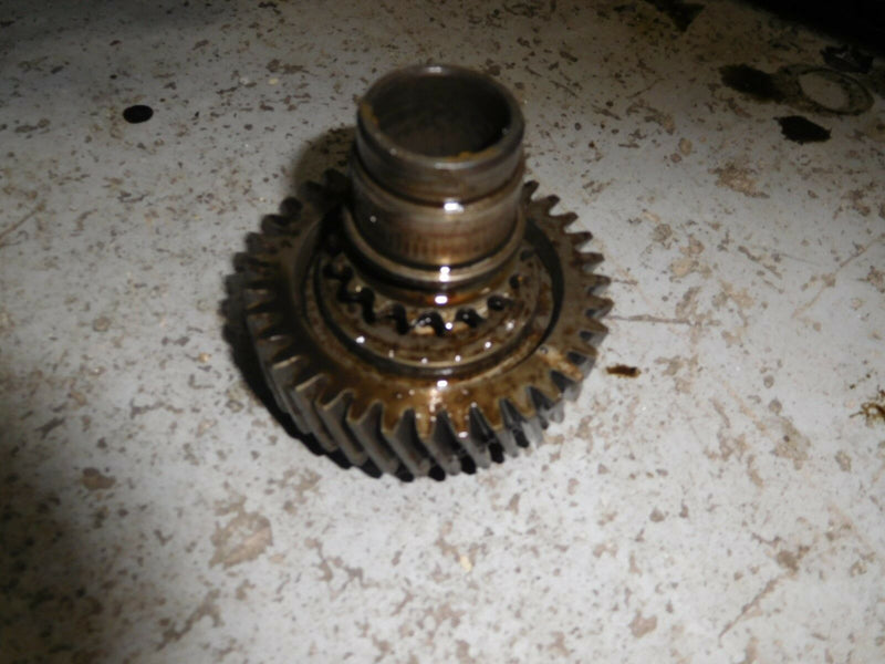 2001 Suzuki outboard DF115 11501F-152248 Driven Gear 12732-90j00